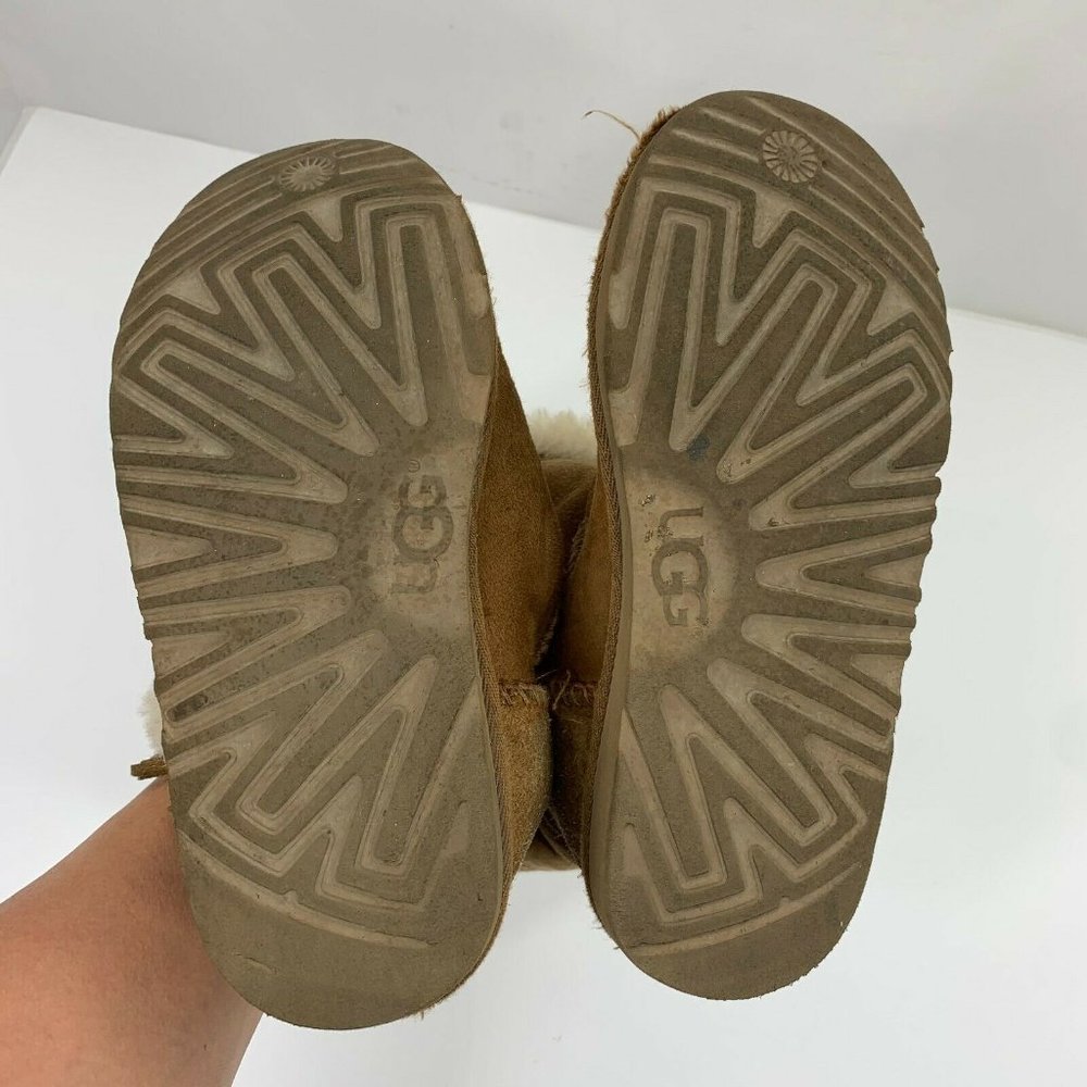 Ugg Little Girls Brown Suede Pull On Boots Shoes 2 - Picture 7 of 8